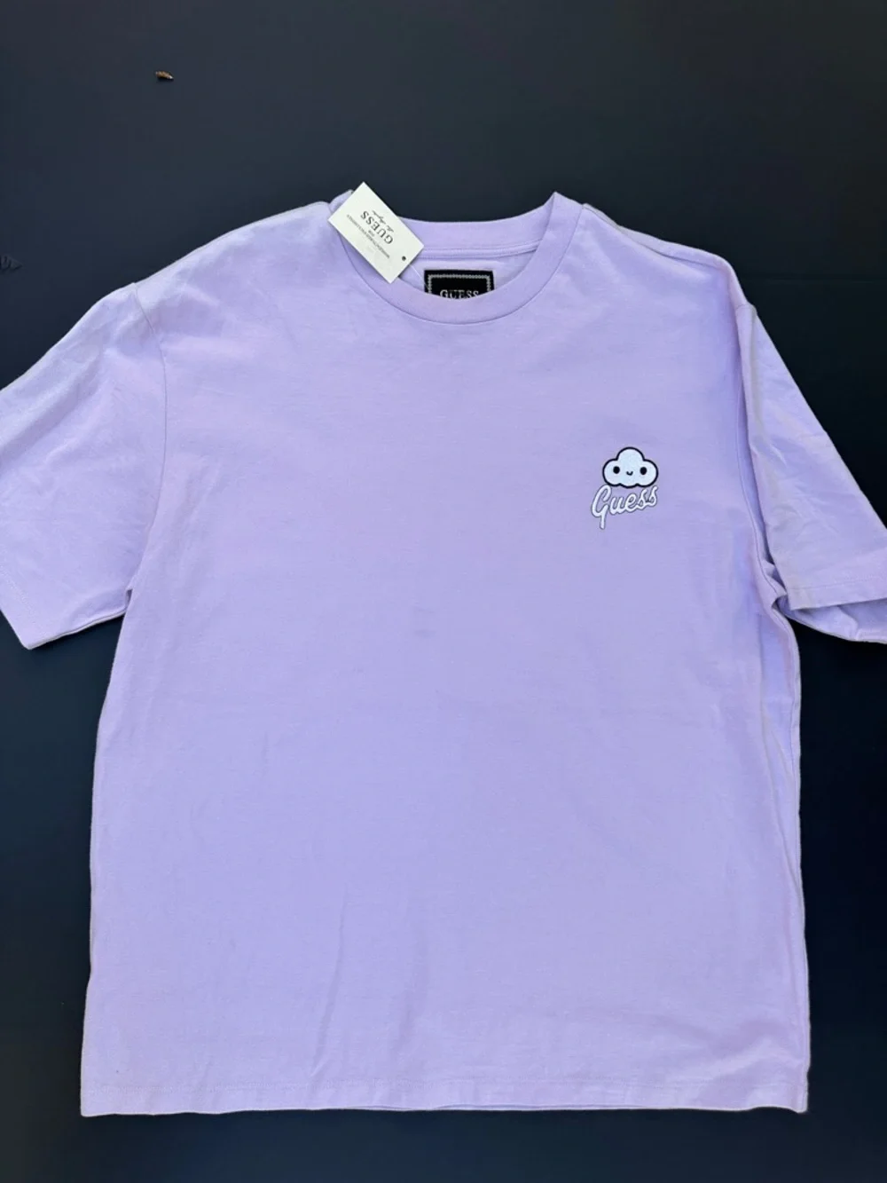 Guess Men’s Lilac Short-Sleeve Logo Tee - Picture 2 of 5